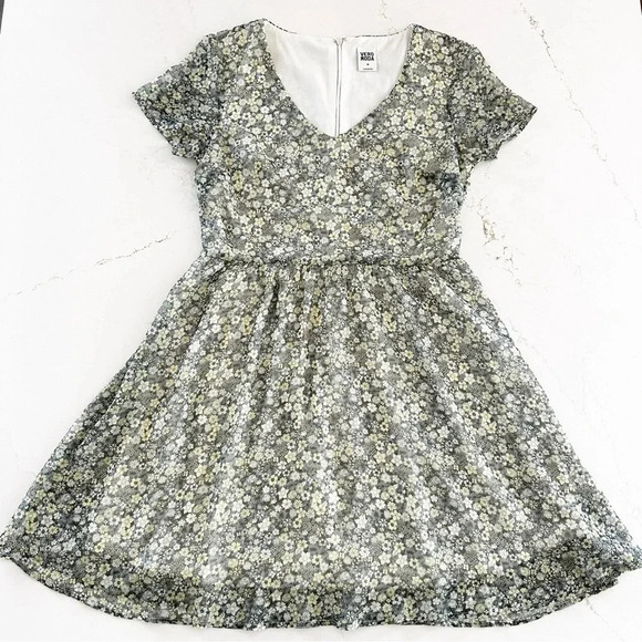 Vero Moda Floral Dress - Picture 1 of 8